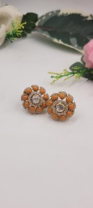 Boucles d'oreilles en forme de fleur, bijoux en argent 925, boucles d'oreilles en corail avec pierres orange et cristaux disposés dans un motif floral, ensemble - Product Image 4
