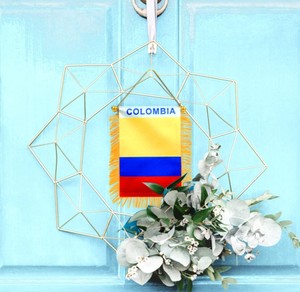 Personalizado 4X6 Pulgadas Colombia Ventana Colgando Bandera Colombiana Pequeño Mini Coche Banderas Banners Espejo retrovisor Decoración - Product Image 5