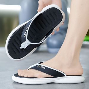 Estate da <span class=keywords><strong>uomo</strong></span> stile coreano antiscivolo spesse Sole <span class=keywords><strong>comodi</strong></span> <span class=keywords><strong>sandali</strong></span> da spiaggia all'ingrosso infradito pantofole per gli uomini - Product Image 2