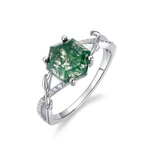 Cincin Batu Moss Agate Alami Perak S925 Bentuk Heksagonal untuk Wanita, Gaya Minimalis Modern untuk Janji dan Pernikahan - Product Image 5