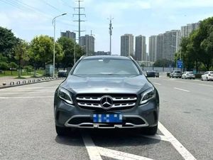 Mercedes-Benz <span class=keywords><strong>GLA</strong></span> <span class=keywords><strong>2018</strong></span> Gasolina Automático SUV de Pasajeros LHD Coche Usado para Exportación - Product Image 4