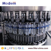 Monobloc de remplissage d'eau potable pure en bouteilles PET intégré, 3000-4000 BPH, avec servomoteur et contrôleur PLC