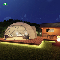 Tente dôme de glamping extérieure confortable et accueillante, conçue par des professionnels, directement de l'usine, pour les stations balnéaires