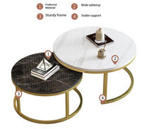 Ensemble de 2 tables basses gigognes rondes en marbre avec structure en acier inoxydable doré, style moderne et luxueux pour salon