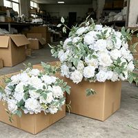 Boule de fleurs artificielles en soie sur mesure, vente directe usine, pour centres de table de mariage et décoration de table