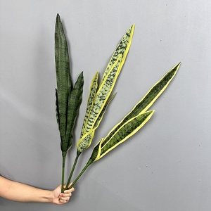 <span class=keywords><strong>Sansevieria</strong></span> Artificial de Plástico con 5 <span class=keywords><strong>Hojas</strong></span> con Bordes Amarillos, <span class=keywords><strong>Hojas</strong></span> Pegadas, Bonsái Grande para Bodas y Uso en Exteriores - Product Image 2