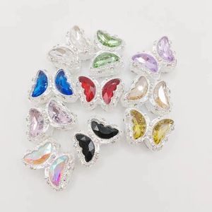 Accessoire de bijoux portable en alliage de cristal électroplaqué 3D avec strass en forme d'aile de papillon pour porte-clés et colliers DIY - Product Image 3