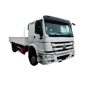 Nouveau camion léger Sinotruk Howo 4X2 15 tonnes, camion <span class=keywords><strong>cargo</strong></span> diesel 300 CV pour le <span class=keywords><strong>transport</strong></span> de matériaux de construction - Product Image 1