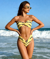 Ensemble de bikini bandeau tie-dye jaune vif pour femme, haut sans bretelles à nouer devant et bas à coupe haute, maillot de bain sexy et élégant pour la plage