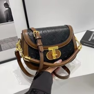 New Retro <b>Small</b> square Saddle Bag, Fashionable Crossbody Bag, Luxurious High-quality Embossed Women's Designer Luxury <b>Handbag</b> - Product Image 5