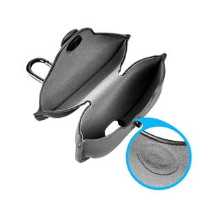 Étui personnalisé en similicuir pour les nouveaux écouteurs Bluetooth - Product Image 5