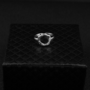 2026 New Simple Vintage Design Geometric Ring Light Luxury Unisex's Adjustable Stainless Steel Rings Fashion Jewelry Wholesale - Product Image 3