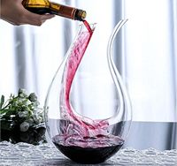 Carafe à vin en cristal sans plomb soufflée à la main de 50 oz en forme de U, carafe à vin rouge en forme de U, aérateur à vin pour la maison, le bar, les fêtes, les vacances