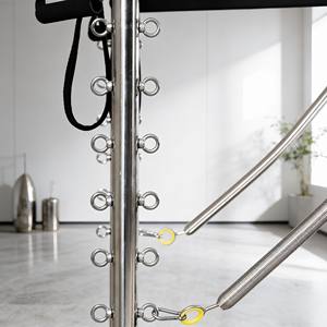 Reformer de Pilates en aluminium noir de haute qualité - Idéal pour la salle de sport à domicile et les studios professionnels - Product Image 6