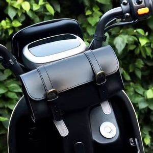 Bolsa de Manillar de Bicicleta Impermeable, Moderna y Portátil, de Cuero PU, Envío Rápido, Regalos de Bienvenida para Ciclistas - Product Image 3