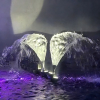 Fontaine musicale rotative extérieure 2D à buse oscillante en acier inoxydable 304, contrôlée par DMX/musique, pour parcs, lacs et aménagements aquatiques.