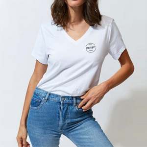 Fabricantes logotipo personalizado Camiseta cuello en V alta calidad 100% algodón camiseta al por mayor Camiseta de manga corta para las mujeres - Product Image 6