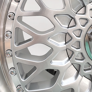 Rines Forjados de Dos Piezas de <span class=keywords><strong>Alta</strong></span> <span class=keywords><strong>Gama</strong></span> Personalizables 17*7.5 4*100 Color Plata para Autos de Pasajeros <span class=keywords><strong>BMW</strong></span> y Benz - Product Image 3