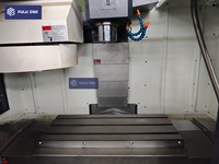 Centre d'usinage vertical CNC en métal de fraisage avec cône de broche BT40 pour centre d'usinage CNC fin de moule