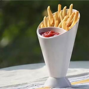 Assiette Moderne Écologique en Plastique pour Frites avec Coupe à Sauce pour Collations de Fête - Product Image 3