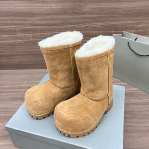 Botas de Nieve de Plataforma con Forro de Piel Cálida para Mujer, Diseño de Lujo Original, Punta Redonda Grande, Suela Gruesa, Botas de Gamuza para Mujer y Hombre - Product Image 1