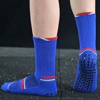 Nouvelles Chaussettes de Football Athlétiques Antidérapantes 2026 de Qualité Supérieure avec Logo Personnalisé en Spandex/Nylon/Coton, Écologiques et à Séchage Rapide