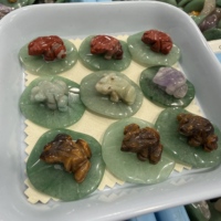 Vente en gros de pierres précieuses naturelles brutes mélangées, figurine de grenouille en aventurine verte, statue en cristal, pierre de guérison des chakras, artisanat pour la maison
