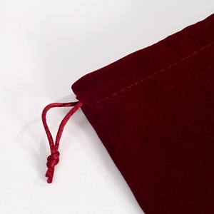 Sac à cordon en velours personnalisable 20x25cm, pochette de rangement pour bijoux avec option d'impression pour l'emballage - Product Image 4