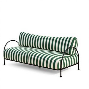 Divano da <span class=keywords><strong>Giardino</strong></span> Moderno a Tre Posti con Cuscini ad Asciugatura Rapida, Telaio <span class=keywords><strong>in</strong></span> <span class=keywords><strong>Ferro</strong></span> Impermeabile - Product Image 1