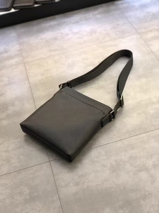 Sac bandoulière homme <span class=keywords><strong>en</strong></span> cuir grainé fin, sac messager de luxe discret, sac de messagerie sans marque pour le quotidien, usine directe Royaume-Uni France - Product Image 3