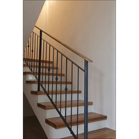 Blh-36 Garde-corps de fenêtre en fer forgé haut de gamme, grille de balustrade de fenêtre en fer, garde-corps d'escalier incurvé en fer forgé pour maison et
