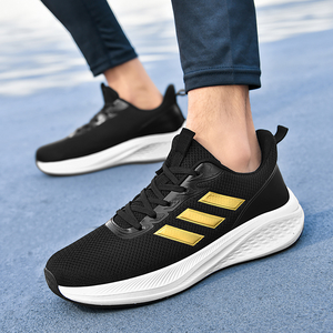 Sports and casual shoes, lightweight and comfortable for outdoor activities, breathable design, training and running shoes. - Product Image 4