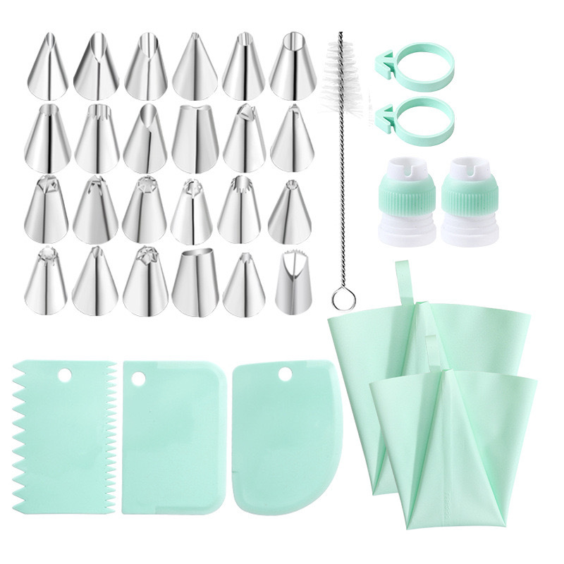 Piping Bag and Tips Cake Decorating