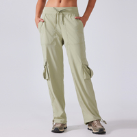 Vente en gros de pantalons de survêtement de studio de danse sportive Pantalon de survêtement léger avec cordon de serrage Tissu en nylon de fitness avec poche froissée sur le côté
