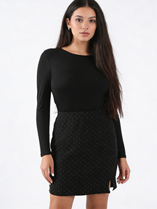 Jupe mini moulante taille haute noire scintillante à strass avec fente avant pour femme grande taille, idéale pour l'été - Product Image 1