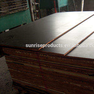 Madera contrachapada de 21 mm con película negra y marrón - Product Image 2