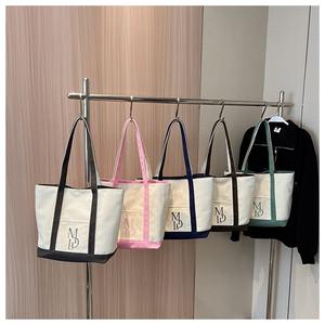 5 couleurs Pinky grande capacité toile sac fourre-tout avec poche Logo personnalisé bateau forme sac à bandoulière été voyage sac de plage - Product Image 1