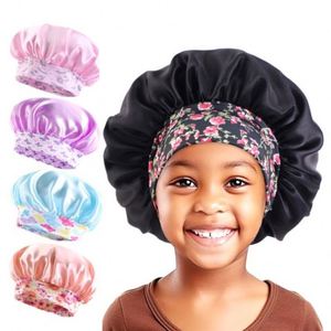 Vente en gros de bonnets en satin pour enfants unisexes avec logo personnalisé, bandes élastiques réglables, motifs de dessins animés pour toutes les saisons - Product Image 1