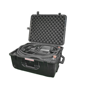 Máquina de Limpieza Láser Industrial de 1200W con Fibra Láser y Enfriamiento por Aire para Tratamiento de Superficies Metálicas - Product Image 1