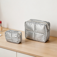 Trousse de Maquillage de Voyage Portable Personnalisable Grande et Rembourrée, Réutilisable, avec Fermeture Éclair, Résistante à l'Eau