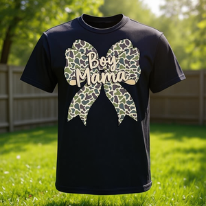 T-shirt Boy Mama Camo per mamma con design a fiocco - Product Image 3
