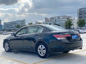 Honda Accord berline 2010, confort exécutif, navigation d'usine, écran tactile, toit ouvrant, sièges en tissu, caméra <span class=keywords><strong>de</strong></span> recul, taille des pneus R16 - Product Image 3