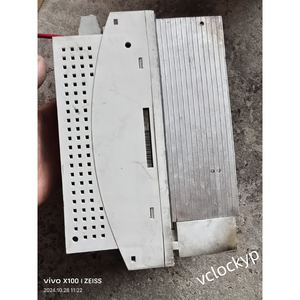 ECSEE020C4B 1PCS NEU LENZE SERVO DRIVE INVERTER ECSEE020C4B Utilisé - Product Image 1