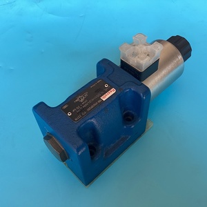 Vanne hydraulique directionnelle à solénoïde R901391200 4WE10D5X/HG24N9K4/M, taille Cetop 5, 10 24V, en stock d'origine - Product Image 1