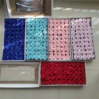 Pas cher Promotion 3 Couches Fleur Savon Roses Cadeau Boîte 50 Pcs 50 Pièces Pétale Savon Fleurs Boîte Savon Roses Pour La Décoration