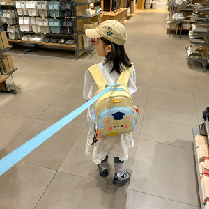Mochila Escolar de Conejito Pequeño, Linda y Ligera de Gran Capacidad, Nueva Mochila Escolar de Dibujos Animados para Niños, Bolsa Transpirable e Impermeable - Product Image 1