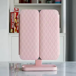 <span class=keywords><strong>Miroir</strong></span> de courtoisie à trois volets avec LED, grossissement 1X/2X/3X, rotation réglable à <span class=keywords><strong>180</strong></span>°, <span class=keywords><strong>miroir</strong></span> de maquillage avec lumière LED - Product Image 1