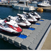 Ponton modulaire pour quai de jet ski, matériau HDPE, conception à charnières, 500x500x400mm, 7kg