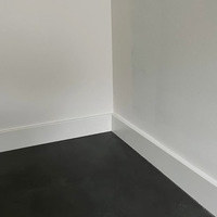 Moulures en bois de pin pré-primées blanches, durables, pour plinthes et encadrements de portes intérieurs, pour projets de construction, vente en gros