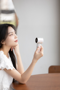 Mini <span class=keywords><strong>ventilateur</strong></span> portatif rechargeable USB, nouveau modèle, avec fonction turbo et refroidissement AC, idéal pour souvenirs - Product Image 2